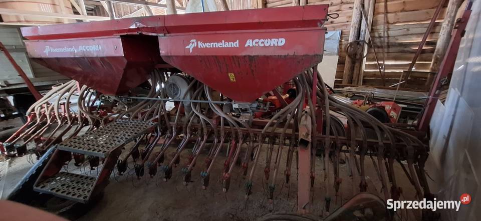 Siewnika Kverneland Accord Pneumatic DT 6 m pomorskie Gołębiewo Wielkie