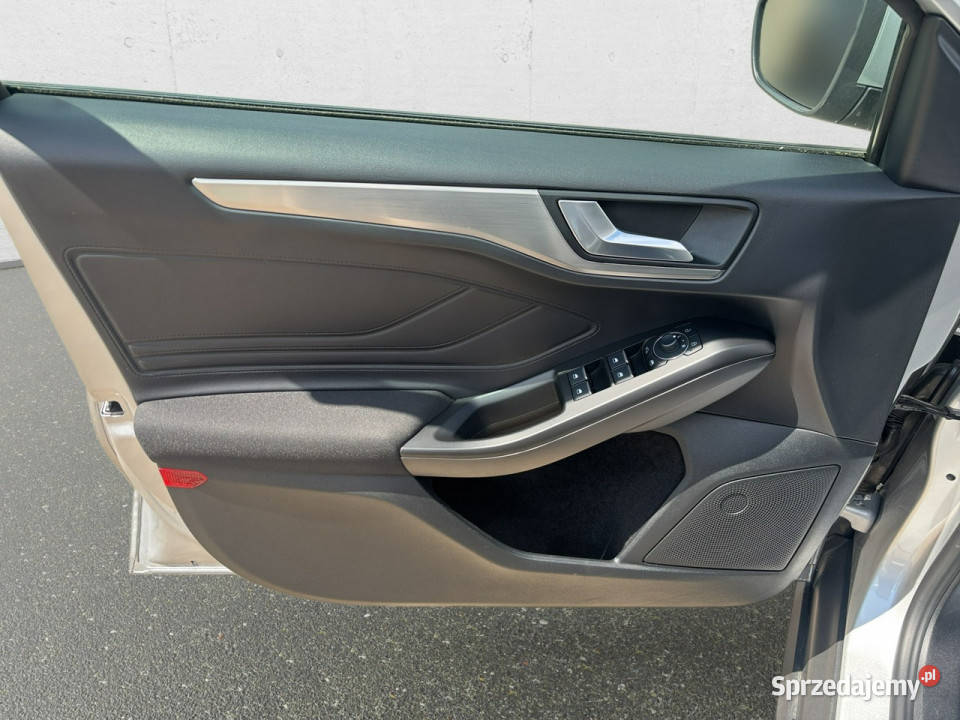 Ford Focus 10 EcoBoost mHEV Titanium Z Polskiego komputer pokładowy mazowieckie Warszawa