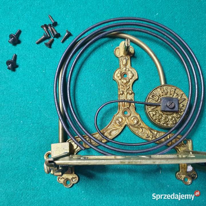 System mocowania mechanizmu zegara z Wrocław