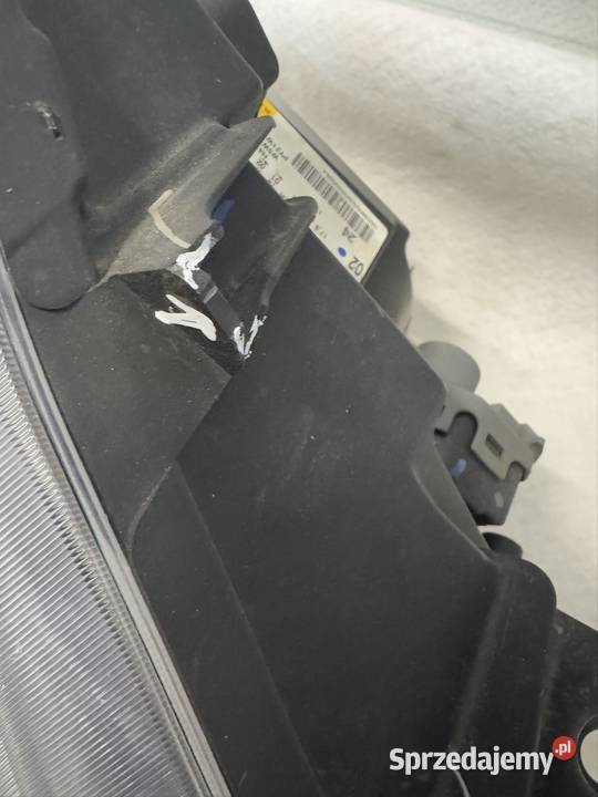 Lampa prawy przód Nissan Navara D40 Lift 1014 terenowe Jasienica