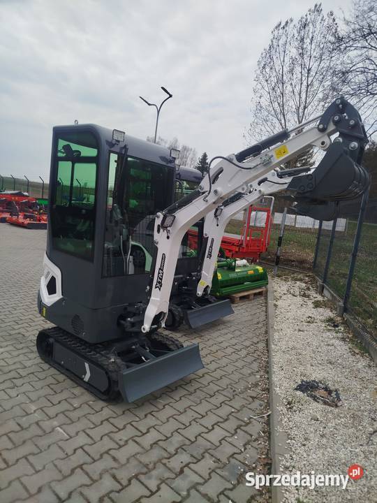 MINI KOPARKA XTM X10S PRO Z KABINĄ łódzkie