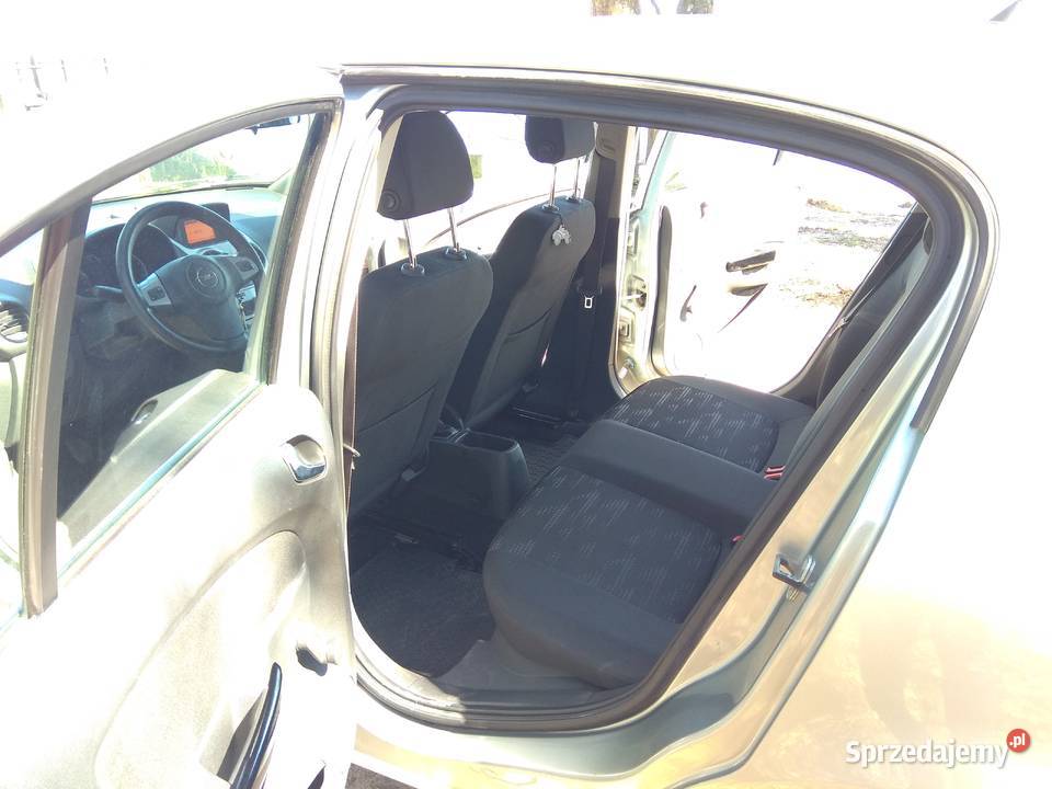 Opel Corsa D 2014 12 BenzLPG pomorskie Pierwoszyno