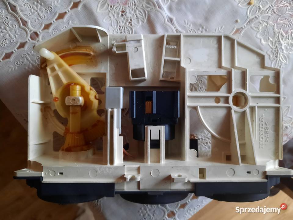 Panel nawiewu sterowanie nawiewem Honda Civic Rok produkcji 2004 Przyborów