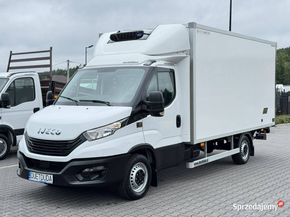 Iveco Daily 35S16 V WINDA CHŁODNIA 2929 8Palet biały Iveco Widełki
