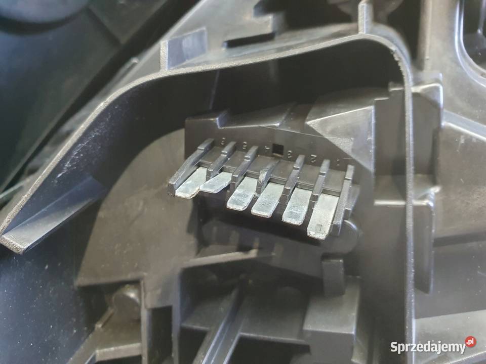 LAMPA PRAWA TYLNA Opel Astra H III lift HB 0610r Lampy tylne Rudka