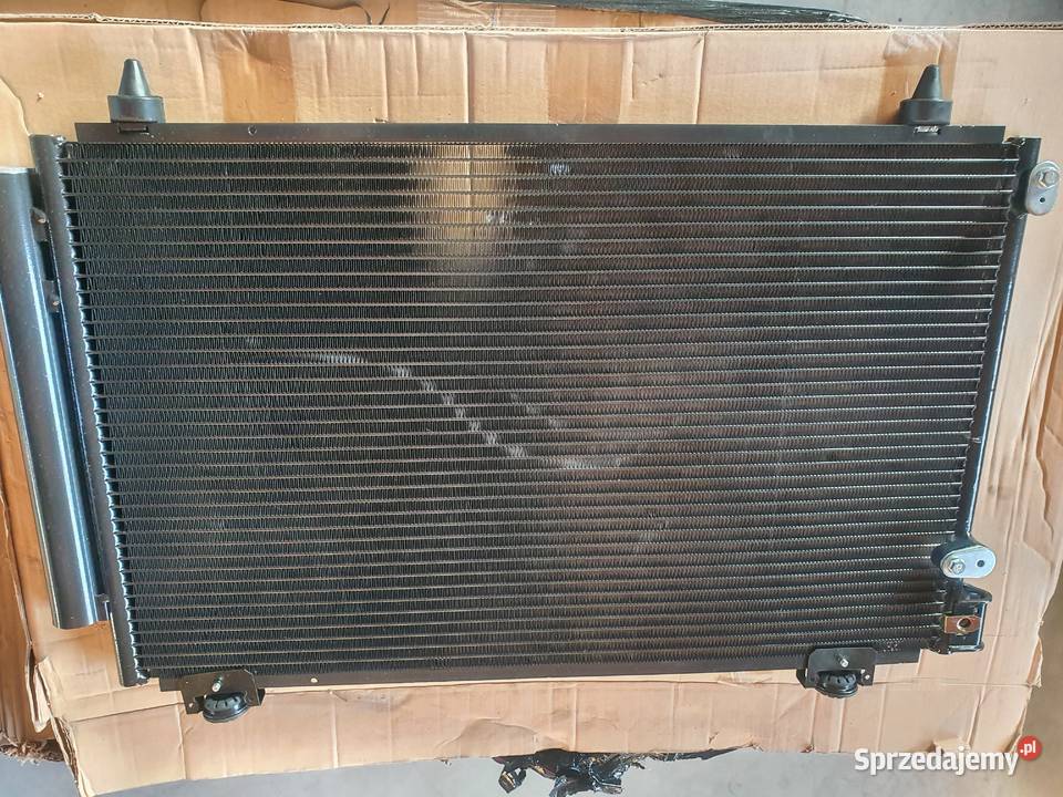 Skraplacz klimatyzacji toyota Avensis Chojnów