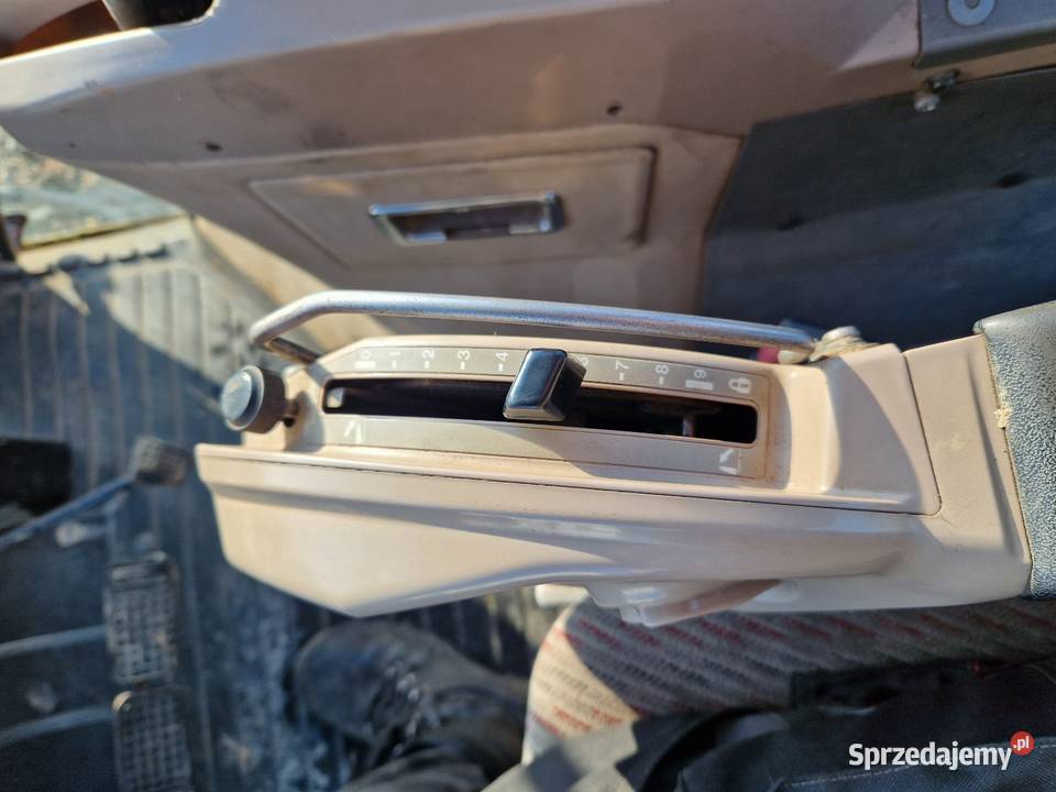 Ciągnik rolniczy Kubota M130X z ładowaczem