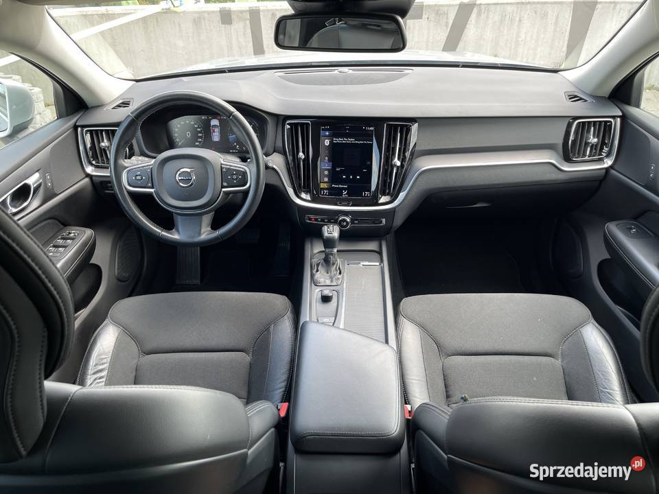 VOLVO V60 II 20 Diesel D3 150 2020r 122 810 Rzeszów
