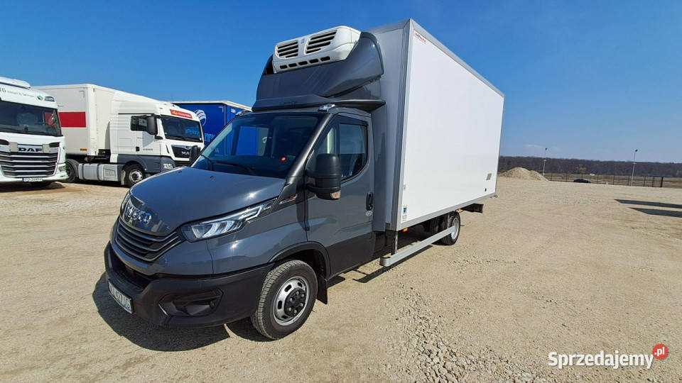 Iveco Daily 50C18 V szary Komorniki