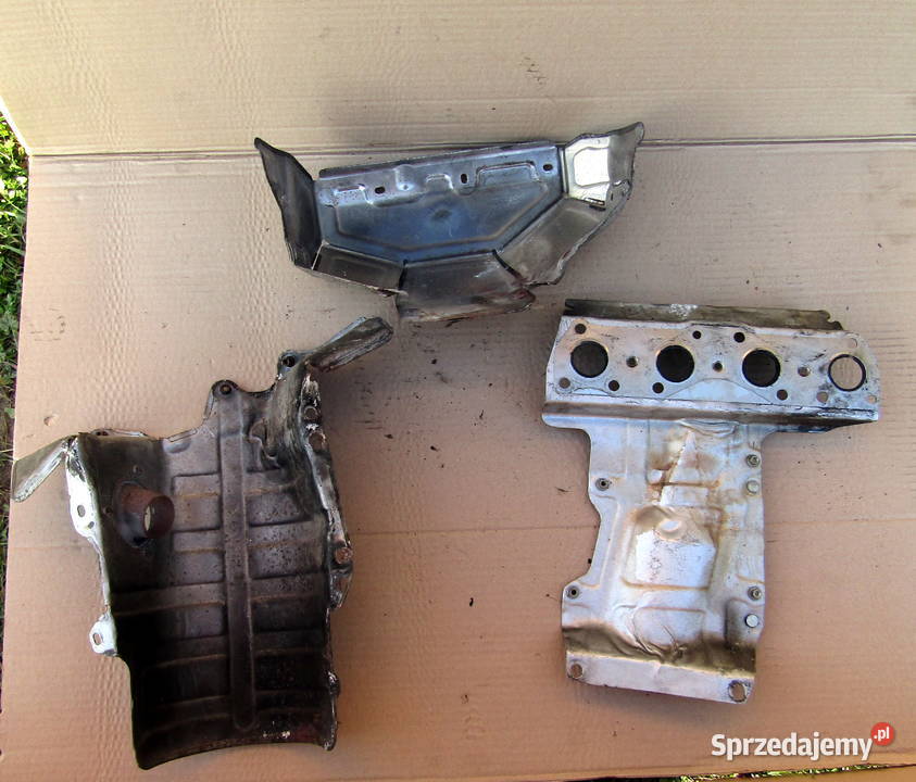OSŁONA TERMICZNA KLEKTORA WYDECHOWEGO CITROEN C3 Rok produkcji 2012 Mysłaków