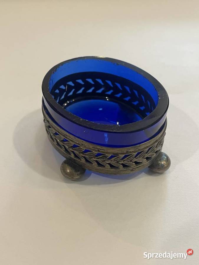 Solniczka z kobaltowego szkła w srebrze Kraków