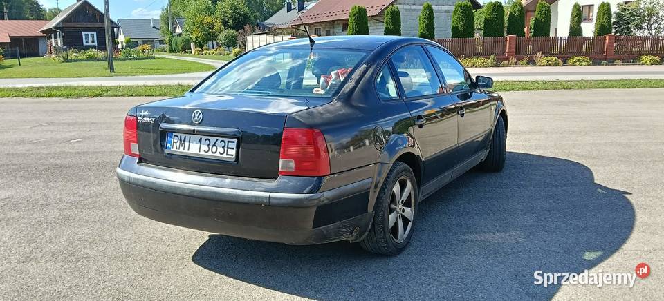 Volkswagen Passat 18 Benzyna LPG 1997 390 000 Passat