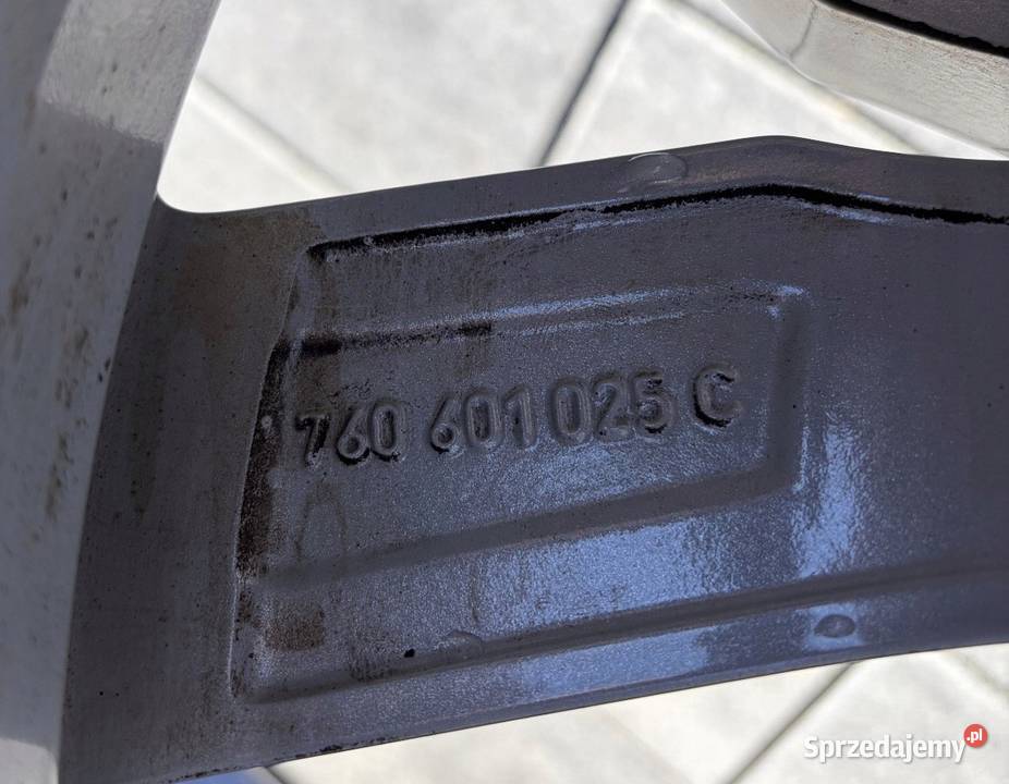Felga aluminiowa Volkswagen OE TOUAREG III 90 x Drezdenko sprzedam