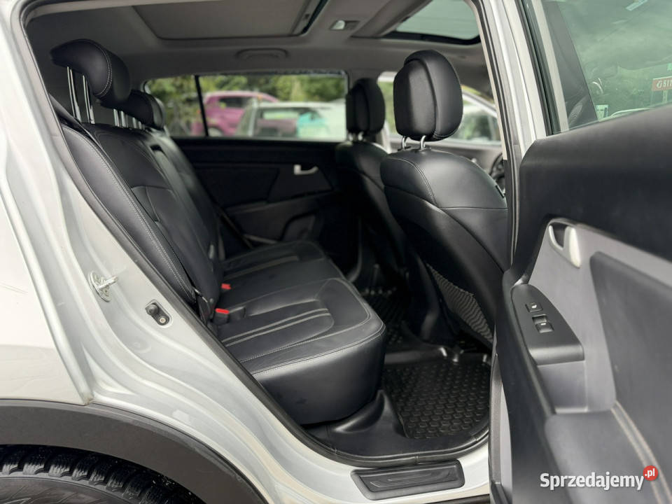 Kia Sportage 20 4x4 navi PANORAMA czujniki 157900km
