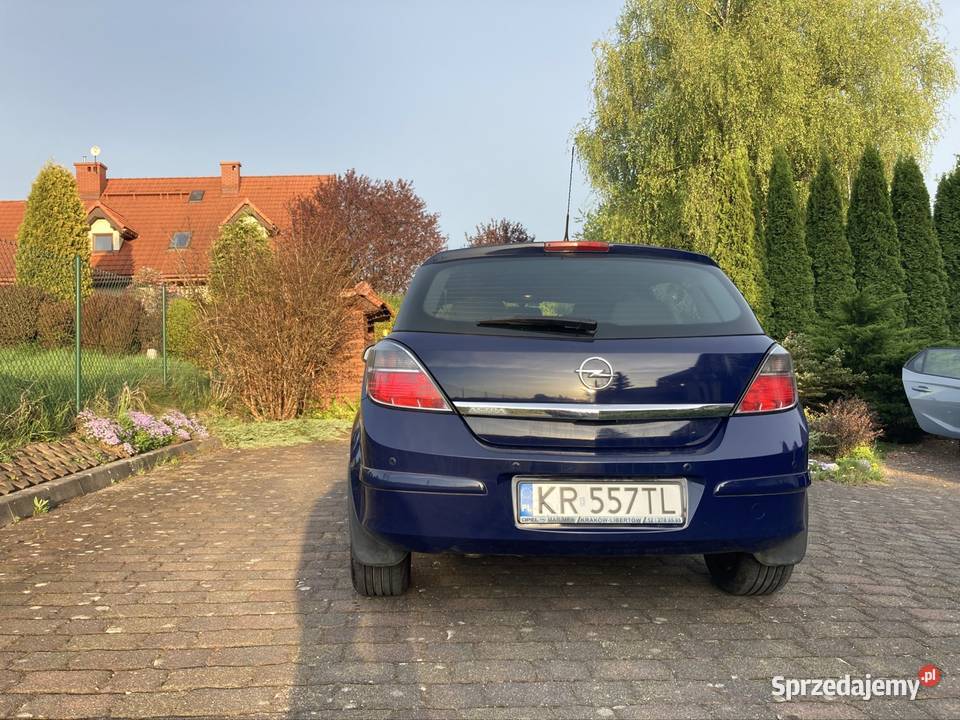 Opel Astra H III 1 właściciel Salon Polska pełna radio Astra Kraków sprzedam