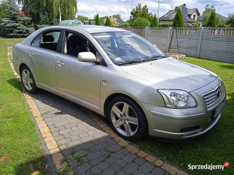Toyota Avensis diesel ładny stan manualna Staszów