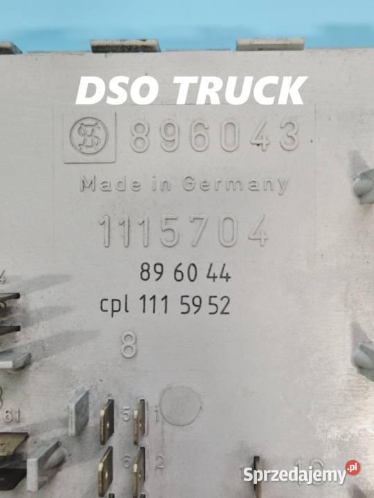 1115704 896043 SCANIA 93 113 143 Skrzynka Deska Zawichost