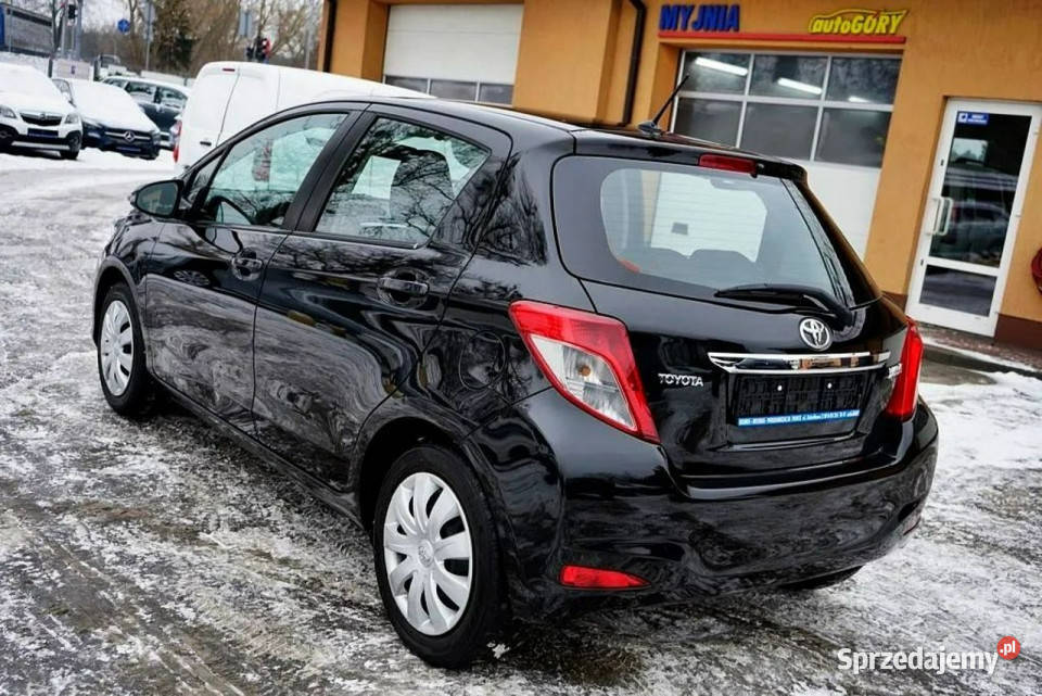 Toyota Yaris 13VVTi Klima NAVI kamera 2012r III nieuszkodzony Płock