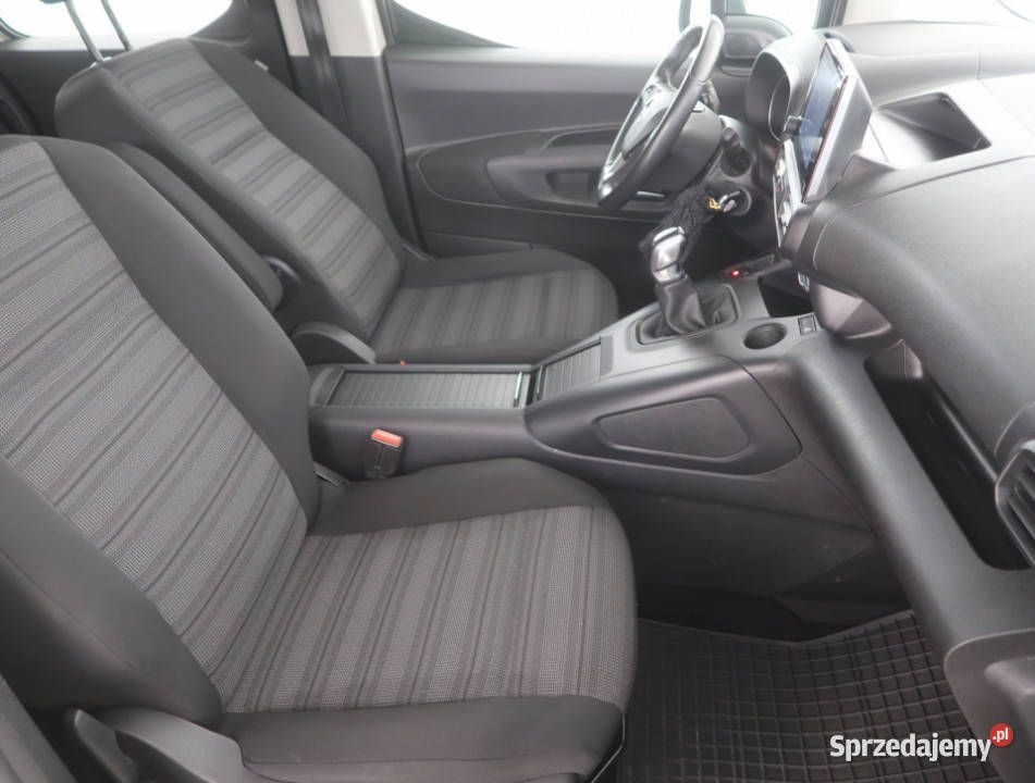 Opel Combo 15 CDTI czujnik deszczu