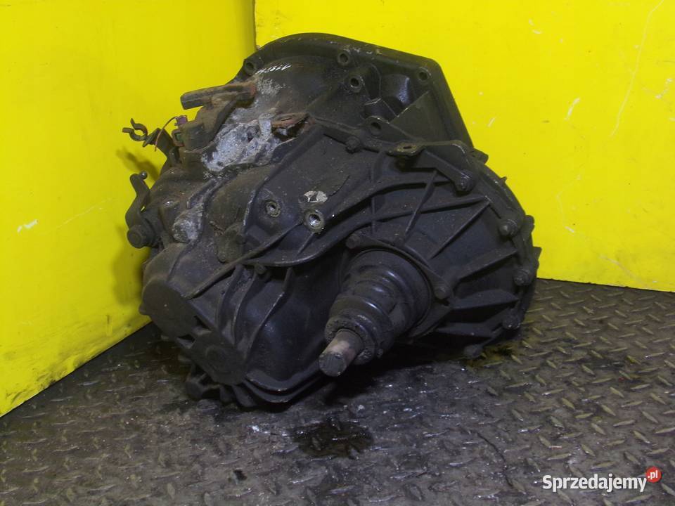 TRAFIC VIVARO PRIMASTAR 19 DCI 06r 82 skrzynia świętokrzyskie Suków