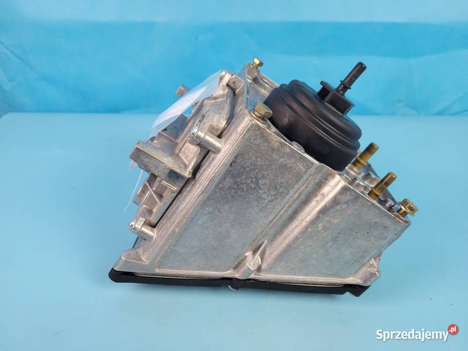 CASE IH PUMA 145 12r MODUŁ POMPY ADBLUE 84246892