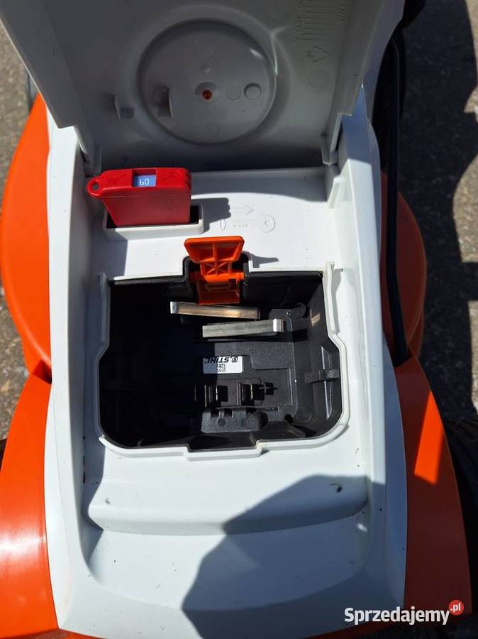 Zestaw Kosiarka STIHL RMA 235 z akumulatorem AK Meszna sprzedam