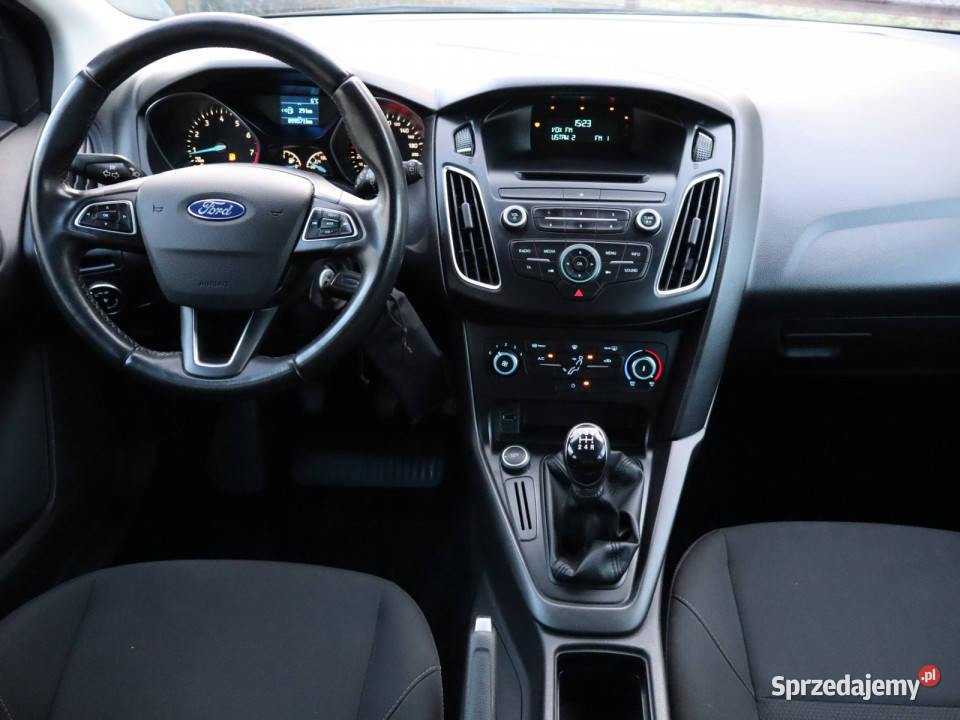 Ford Focus 16 i czarny Katowice