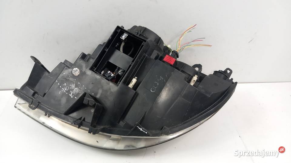 PEUGEOT 807 LAMPA PRZÓD PRAWA SOCZEWKA XENON Lampy przednie Zbierkowo