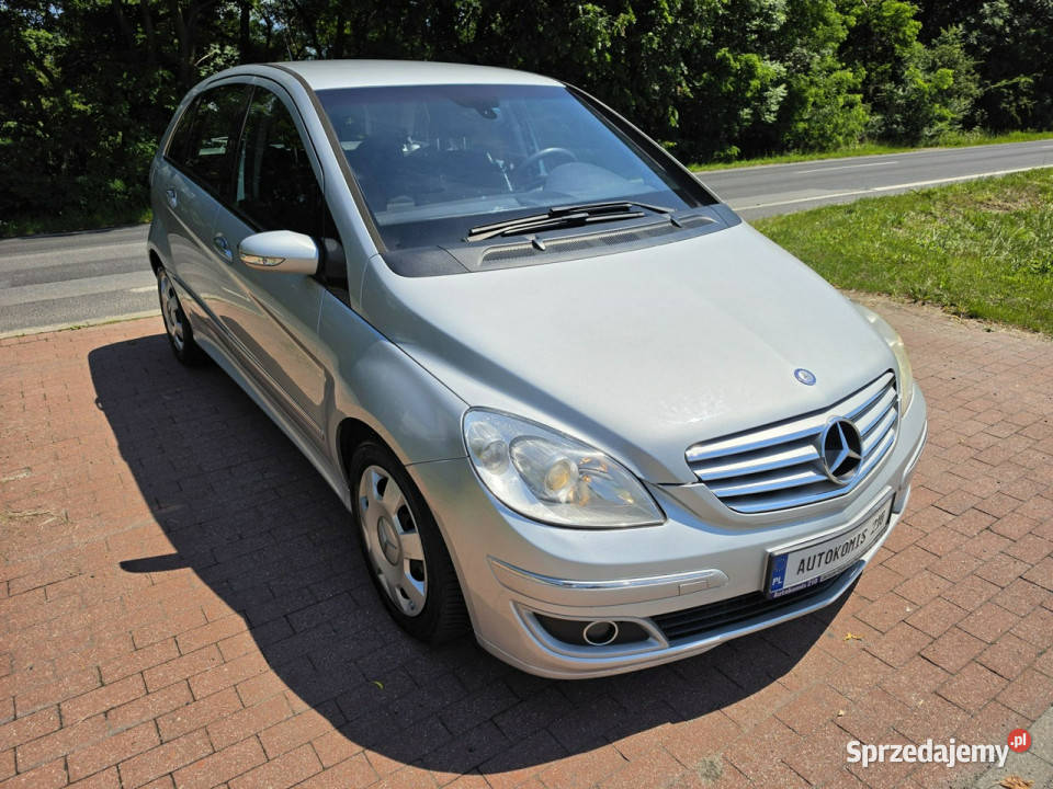 Mercedes B 180 Mercedes B180 20 diesel automat w Cielcza