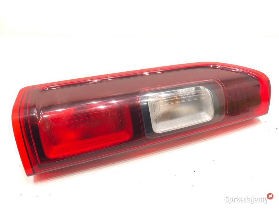 LAMPA PRAWY TYŁ RENAULT TRAFIC III 265556737R