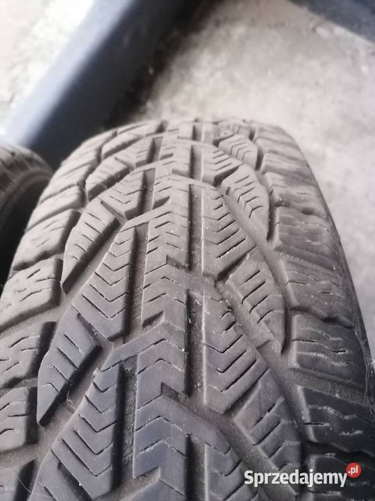 Opony zimowe 185 60 15 dwie sztuki 7 mm 185 Dobrzykowice