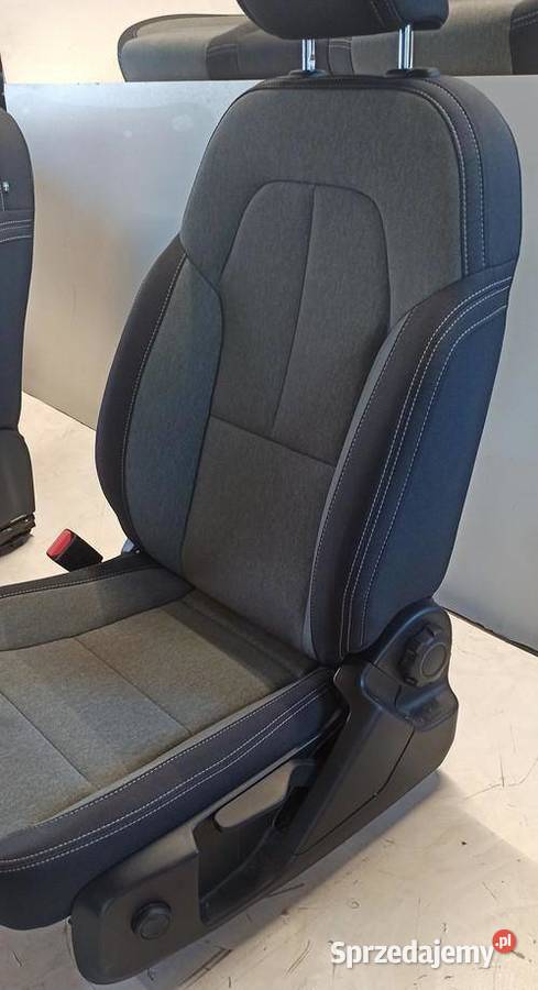 VOLVO XC40 2023 FOTELE KANAPA