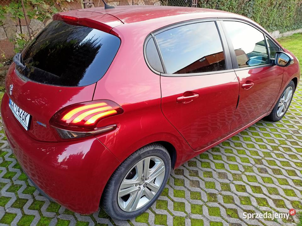 Peugeot 208 2017 12 Pure Tech benzyna przebieg manualna zachodniopomorskie Koszalin sprzedam