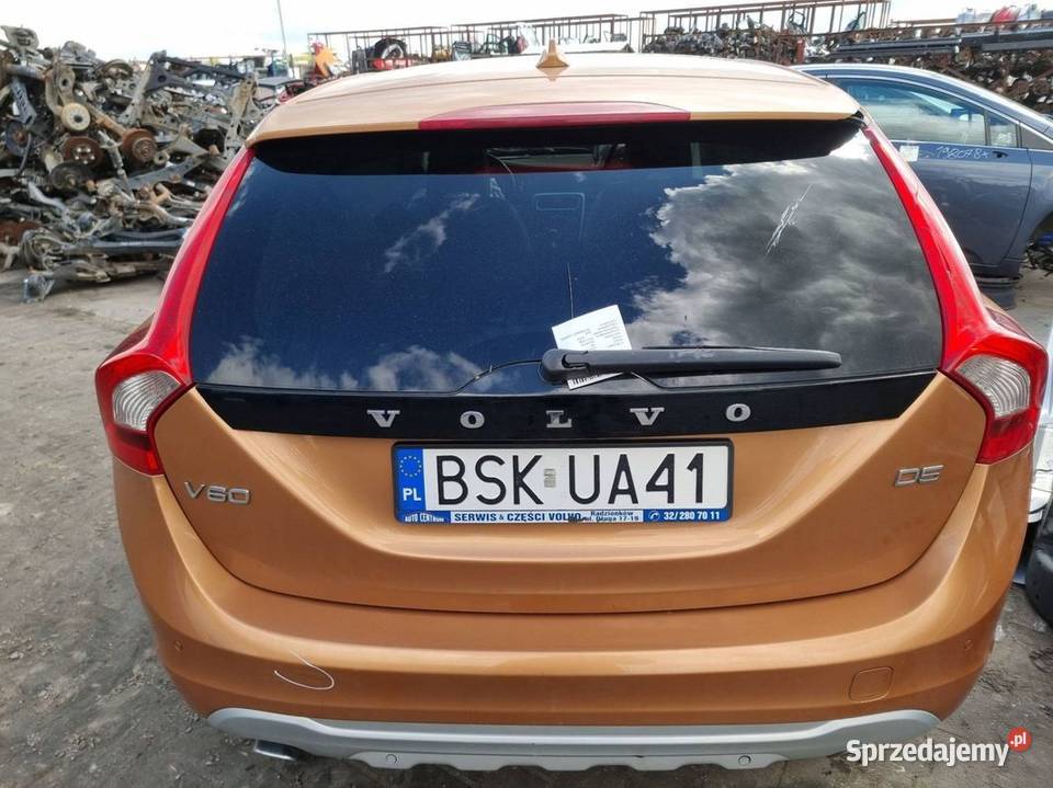 KLAPA VOLVO V60 VOLVO V60 KLAPA 704 osobowe Pozostałe Lipno sprzedam