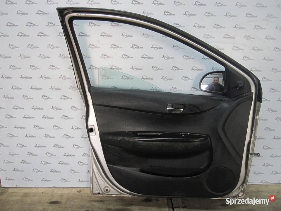 HYUNDAI I20 I 10r drzwi lewe przód Drzwi świętokrzyskie