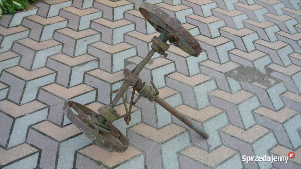 Koła metalowe starej maszyny konnej przód Sokółka sprzedam