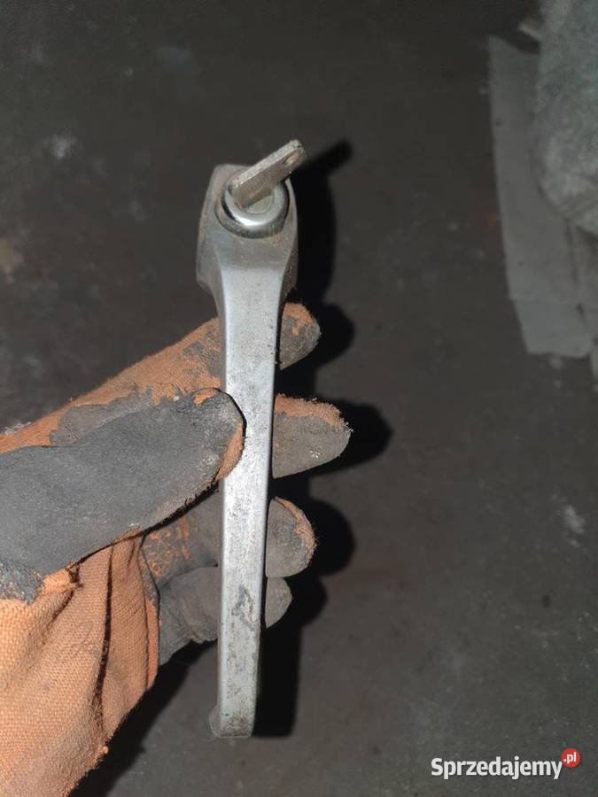 Zamki klamki do drzwi Wartburg z kluczami Warszawa