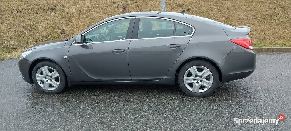 SprzedamOpel Insignia 18 benzyna hatchback 2010r gniazdo AUX Insignia