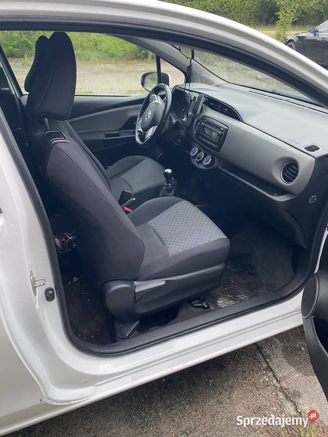 Toyota Yaris 133 Active Rok produkcji 2015 kujawsko-pomorskie Bydgoszcz