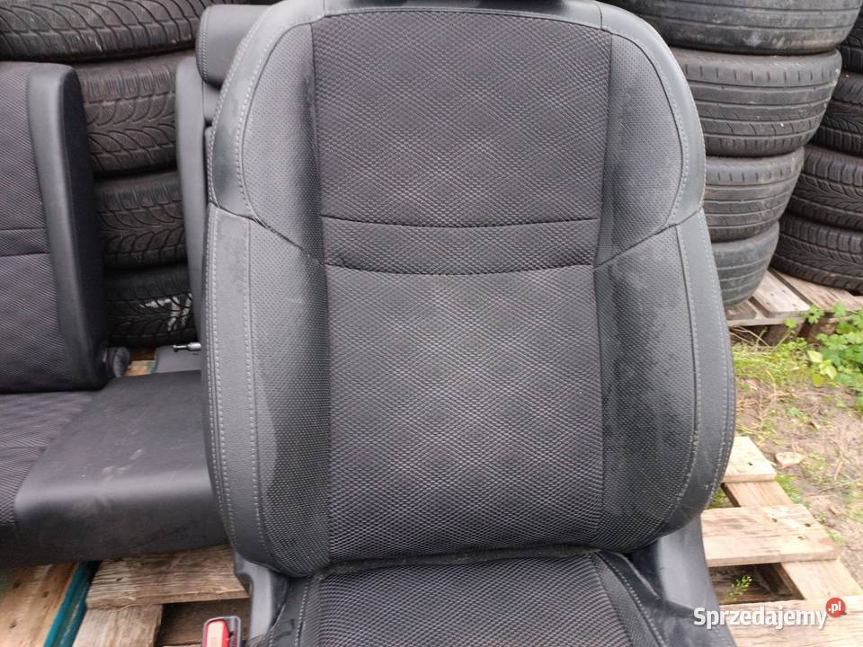 FOTELE KANAPA TYLNA NISSAN QASHQAI J11 osobowe wielkopolskie