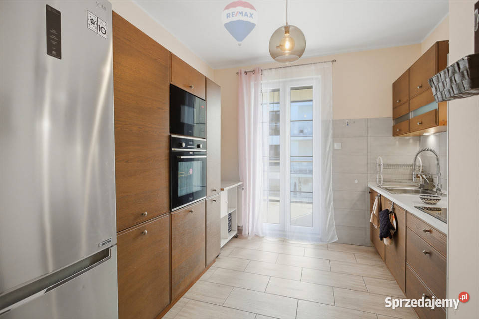 3 pokoje z tarasem i windą Bałuty 73 m 2017 Rok budowy 2017 Łódź