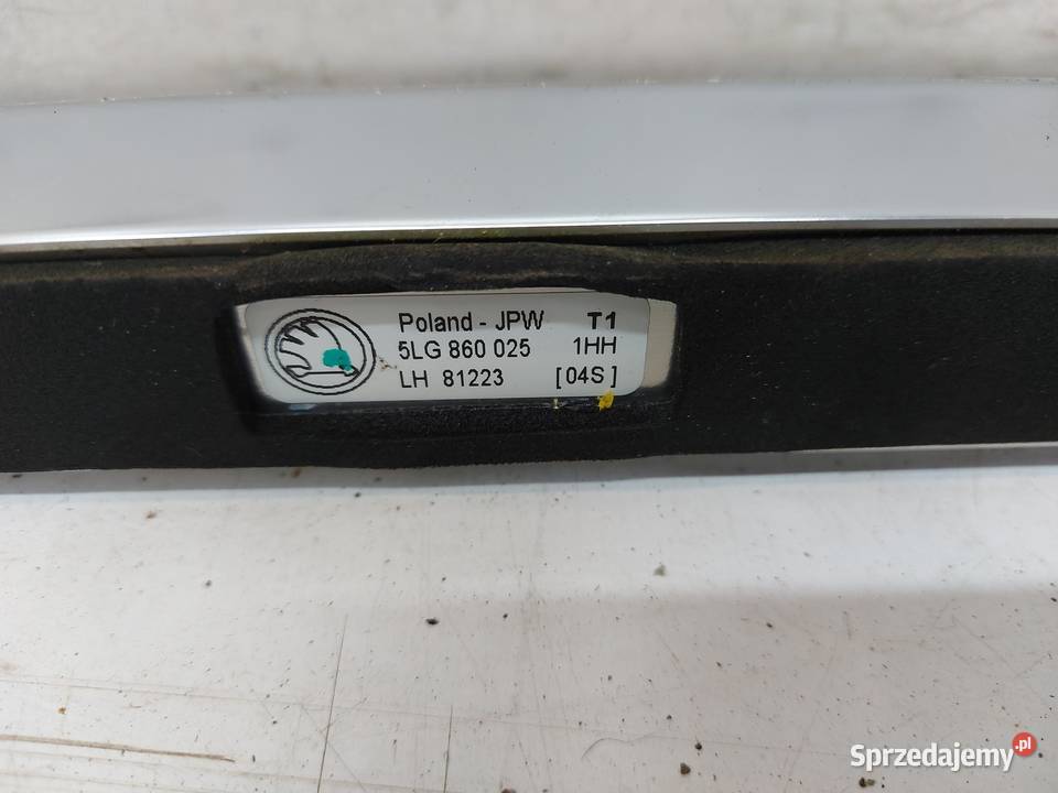SKODA Enyaq 5LA iV85 Reling dachowy lewy prawy