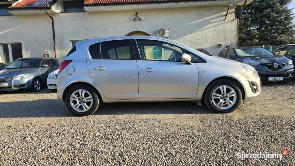 Opel Corsa Satellite bagażnik rowerowy FlexFix D Zieleniewo