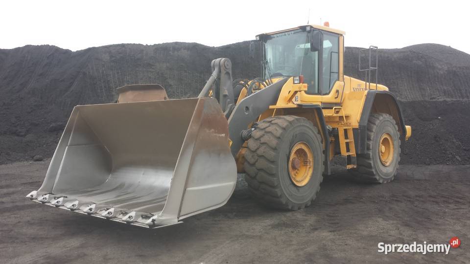 wynajem ładowarki kołowej koparki strzelin