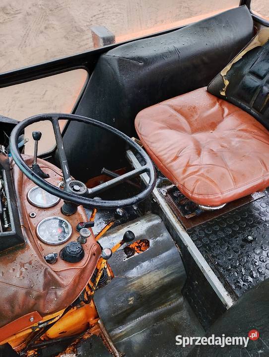 Ciągnik renault 4 cylindry mwm zamiana Sejny