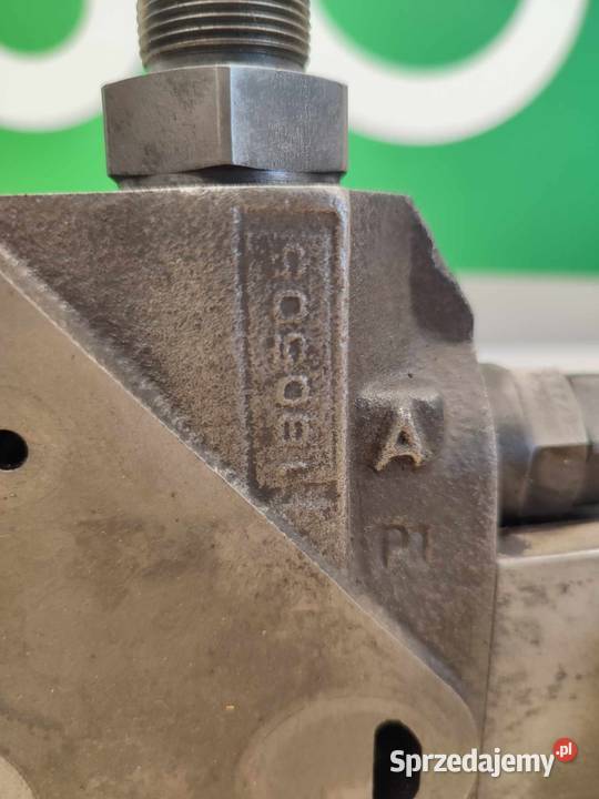 Blok rozdzielacza Holland LM 5060 Pozostałe Wilkowo sprzedam