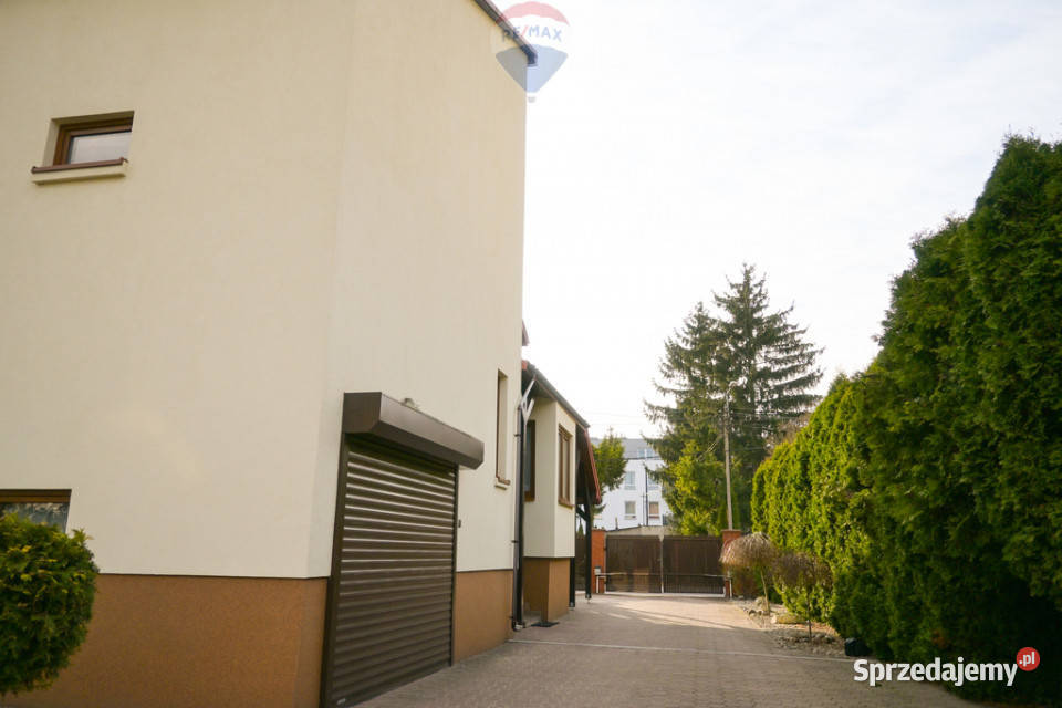 Połowa bliźniaka w centrum Piastowa Piastów