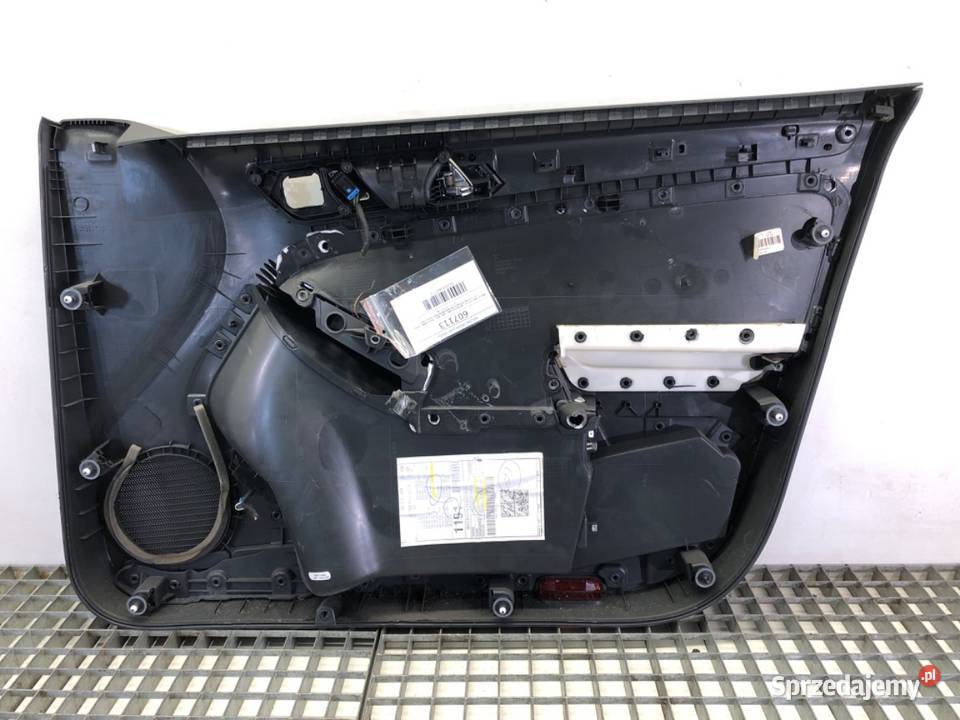 BOCZEK DRZWI LEWY PRZÓD VW JETTA IV sprzedam