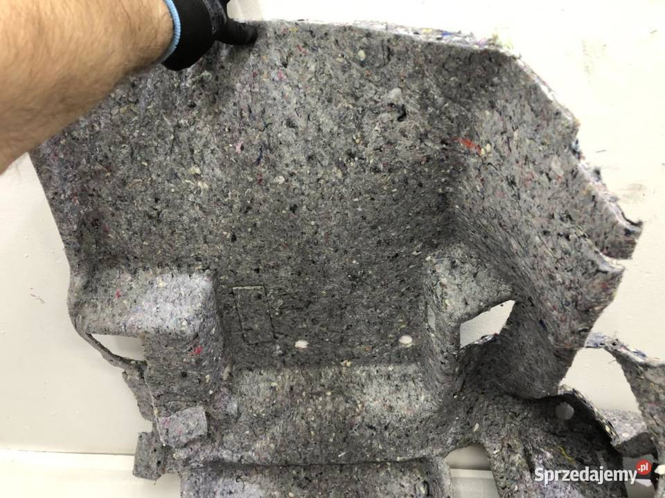 WYKŁADZINA DYWAN 5TA863919A VW TOURAN III