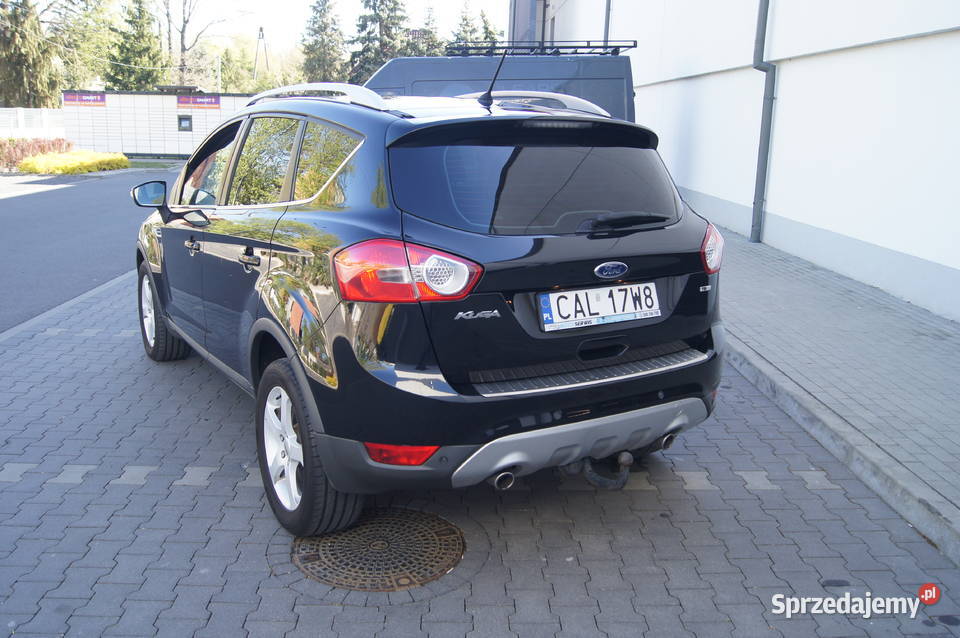 Ładny bez rdzy uszanowany TITANIUM Rok produkcji 2011 Ford Warszawa